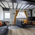Feriehus Leaf Tree - Cosy Based In The North Of The Lakes Workington