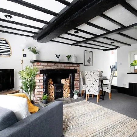 Feriehus Leaf Tree - Cosy Based In The North Of The Lakes Workington
