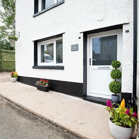 Holiday home Leaf Tree - Cosy Based In The North Of The Lakes *